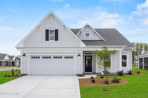 3000 White Magnolia Lane #101