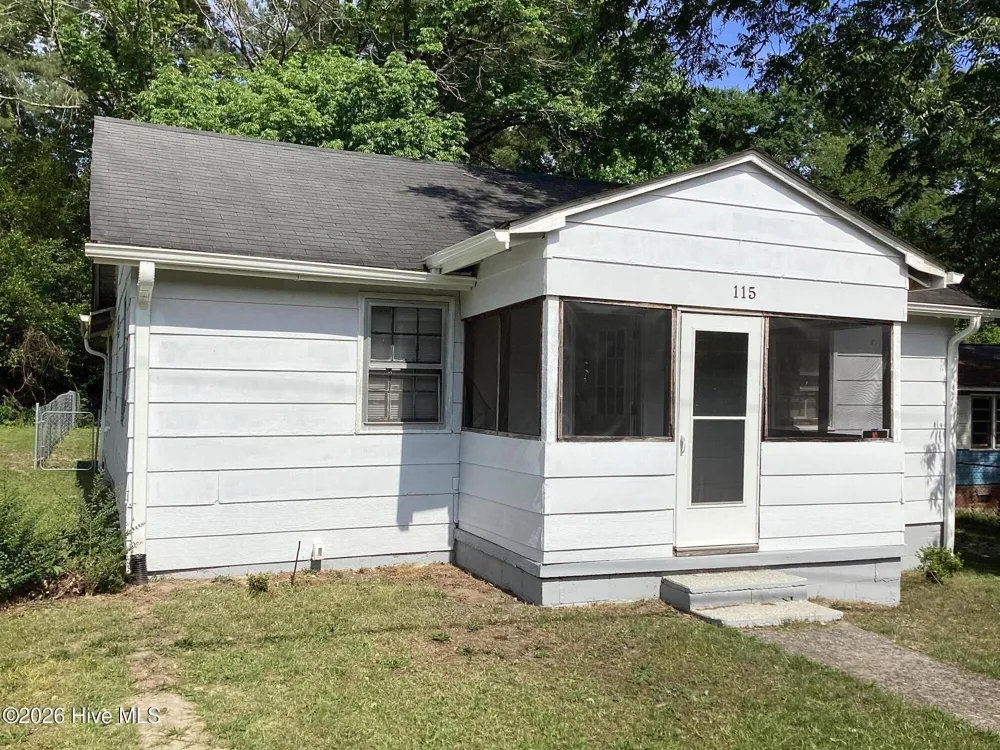 115 Brook Avenue Rockingham, NC 28379