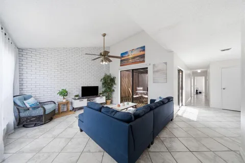 2465 Briarwest Boulevard
