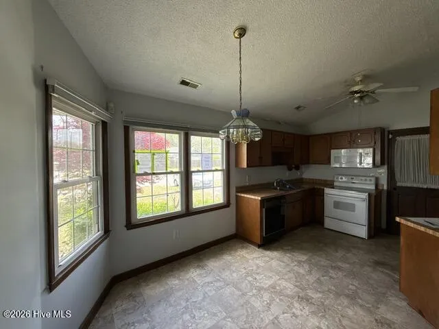 350 Lee Drive Havelock, NC 28532
