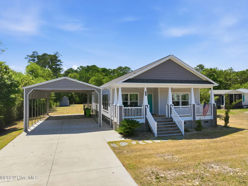 416 Ocean Spray Drive Cedar Point, NC 28584