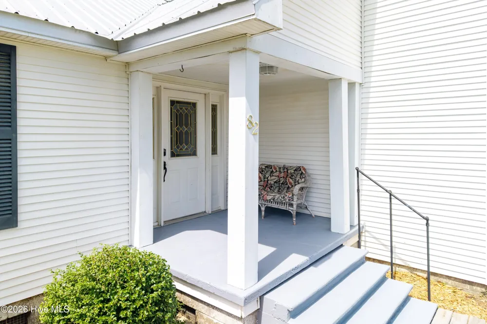 82 Cypress Shores Road W Roper, NC 27970