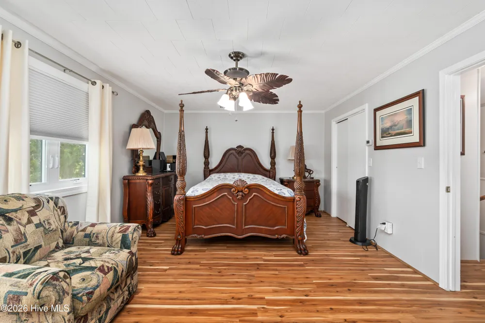 82 Cypress Shores Road W Roper, NC 27970