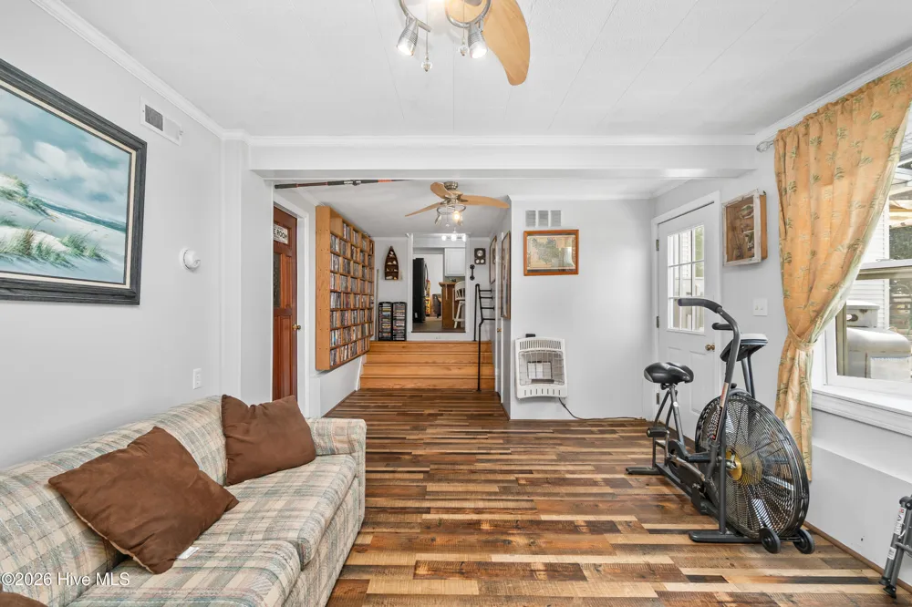 82 Cypress Shores Road W Roper, NC 27970
