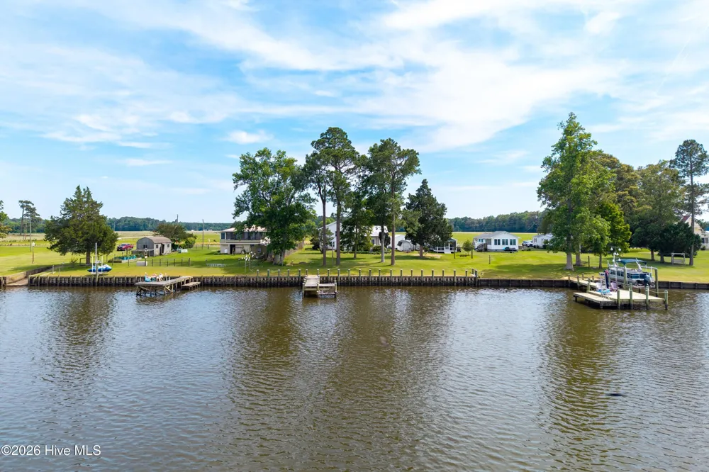 82 Cypress Shores Road W Roper, NC 27970