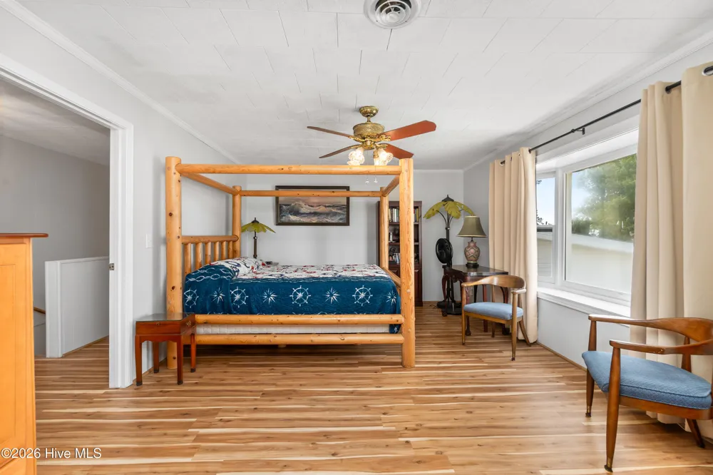 82 Cypress Shores Road W Roper, NC 27970