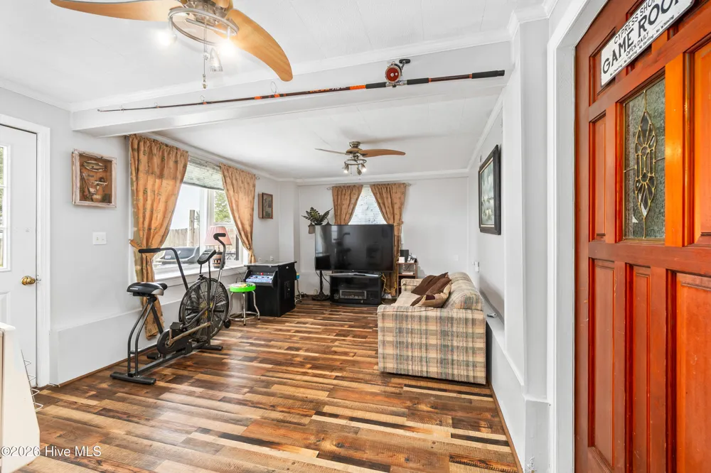 82 Cypress Shores Road W Roper, NC 27970