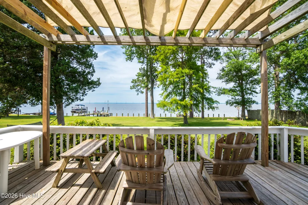 82 Cypress Shores Road W Roper, NC 27970