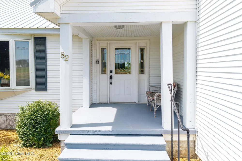 82 Cypress Shores Road W Roper, NC 27970