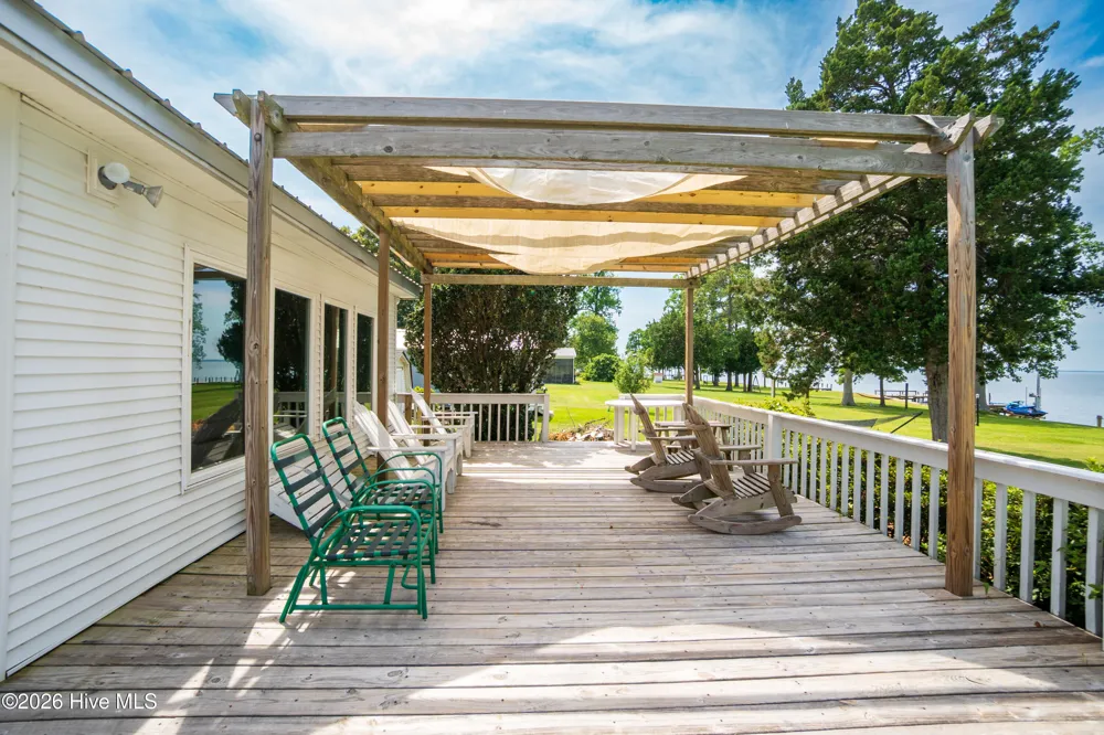 82 Cypress Shores Road W Roper, NC 27970