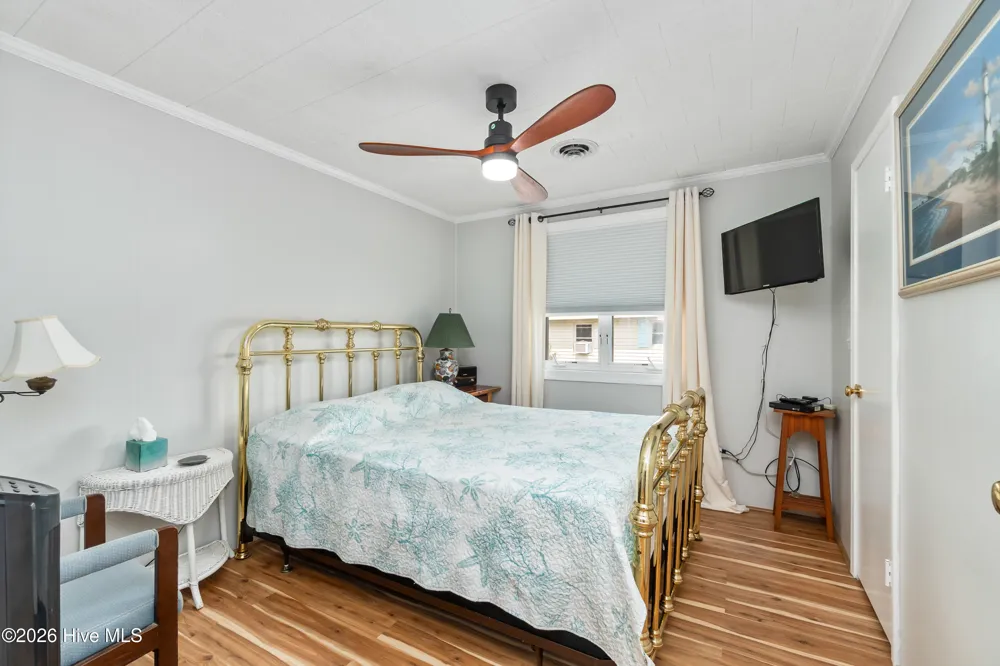 82 Cypress Shores Road W Roper, NC 27970
