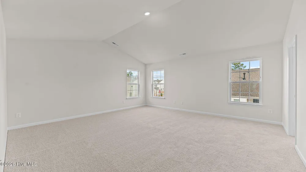 1100 Aviator Lane Ayden, NC 28513