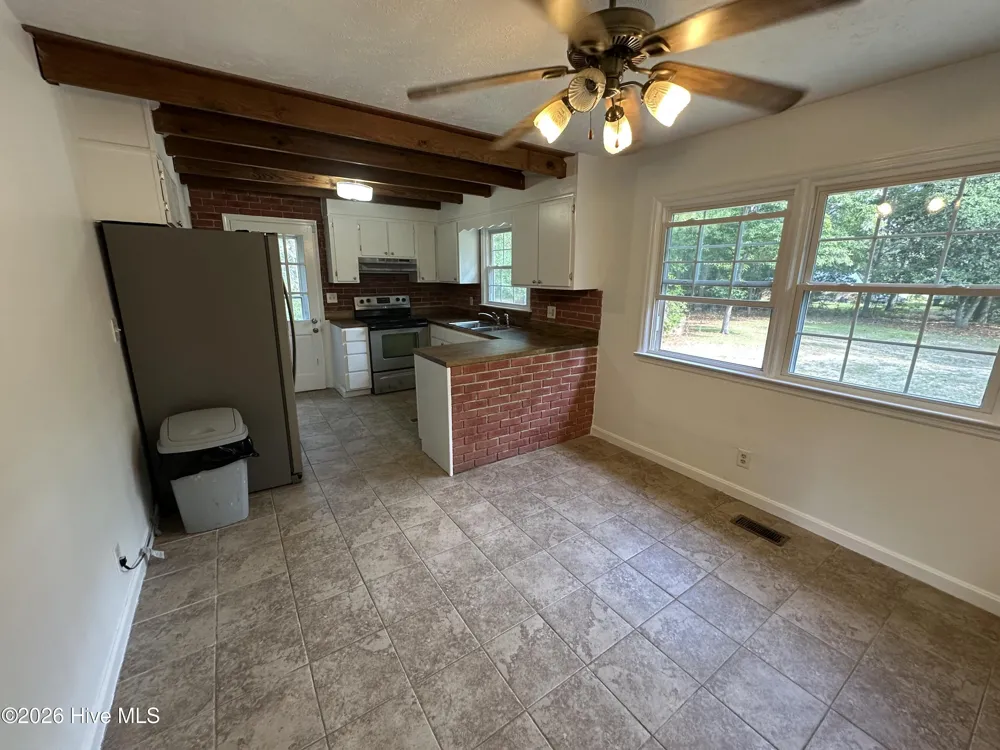 12940 Montclair Drive Laurinburg, NC 28352