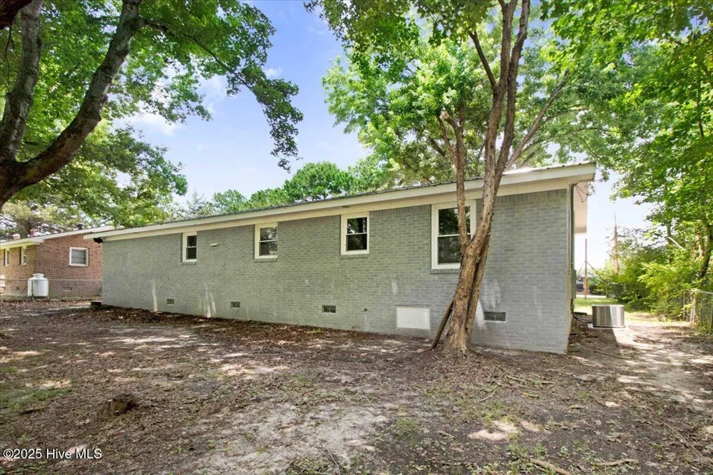 412 E 18th Street Scotland Neck, NC 27874