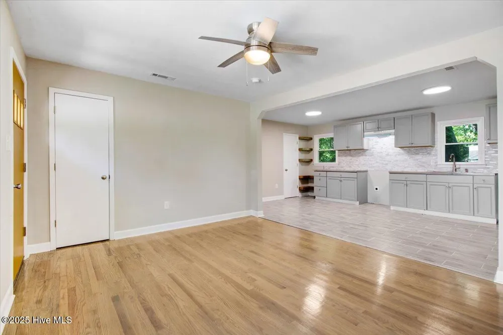 412 E 18th Street Scotland Neck, NC 27874