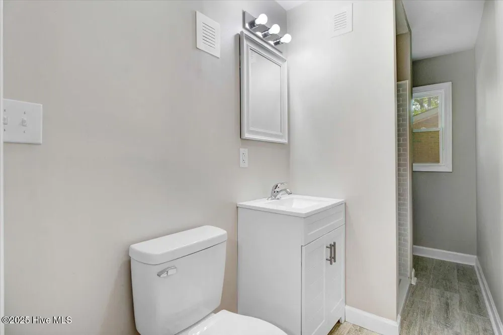412 E 18th Street Scotland Neck, NC 27874