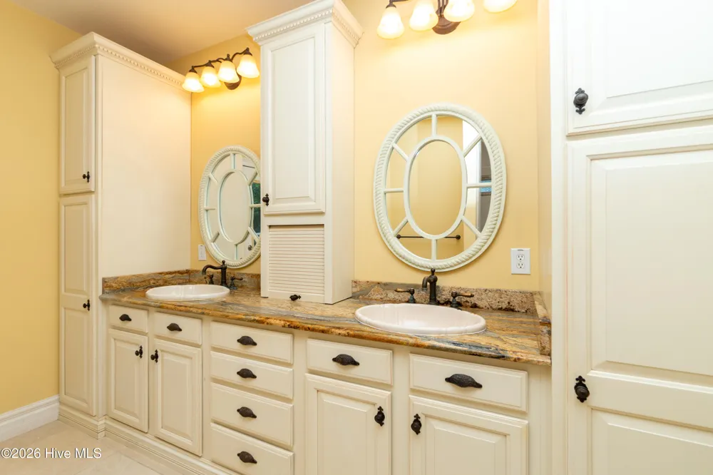 163 Mariners Way Moyock, NC 27958