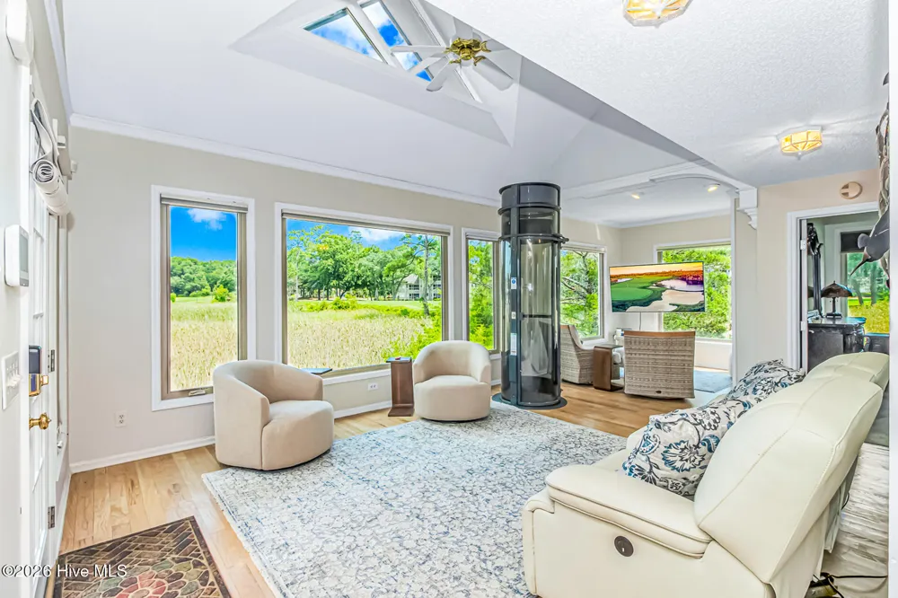 1668 Harbor Drive North Myrtle Beach, SC 29582
