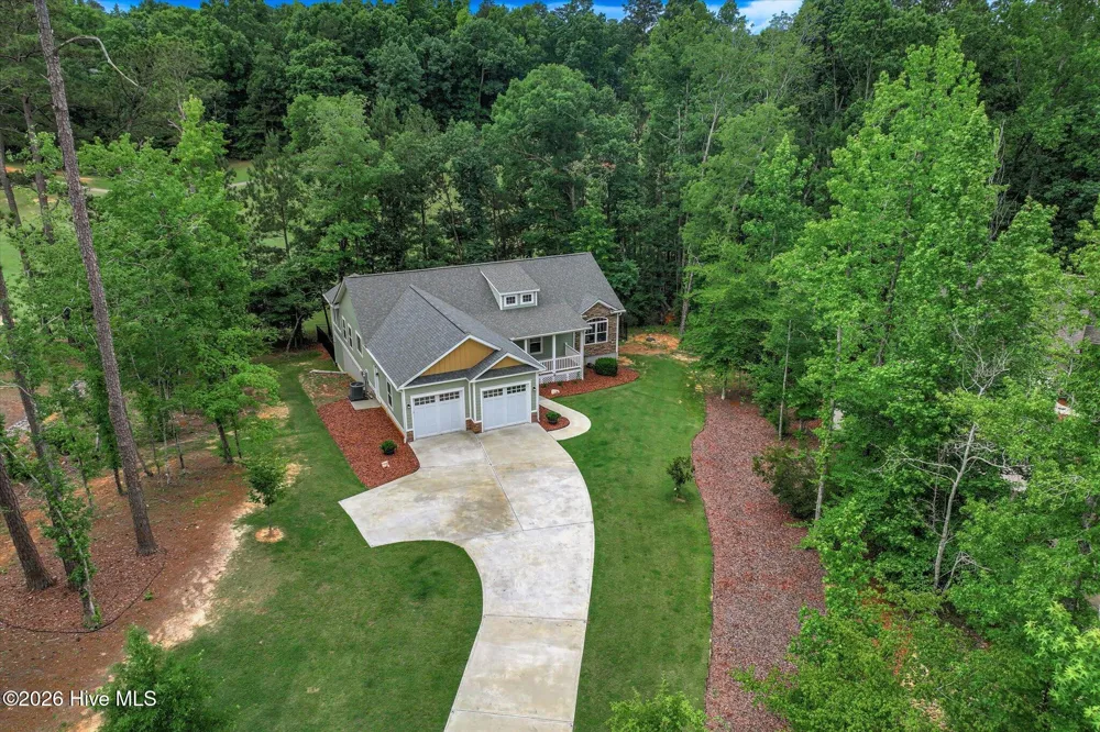 125 Esmont Drive Mccormick, SC 29835