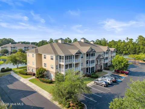 235 Woodlands Way NW #Unit 14