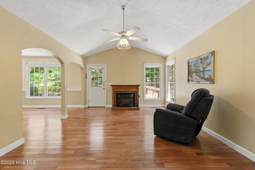 140 Pintail Lane Rocky Point, NC 28457