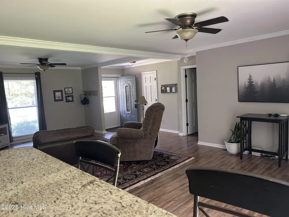 197 Hillcrest Drive Elizabethtown, NC 28337