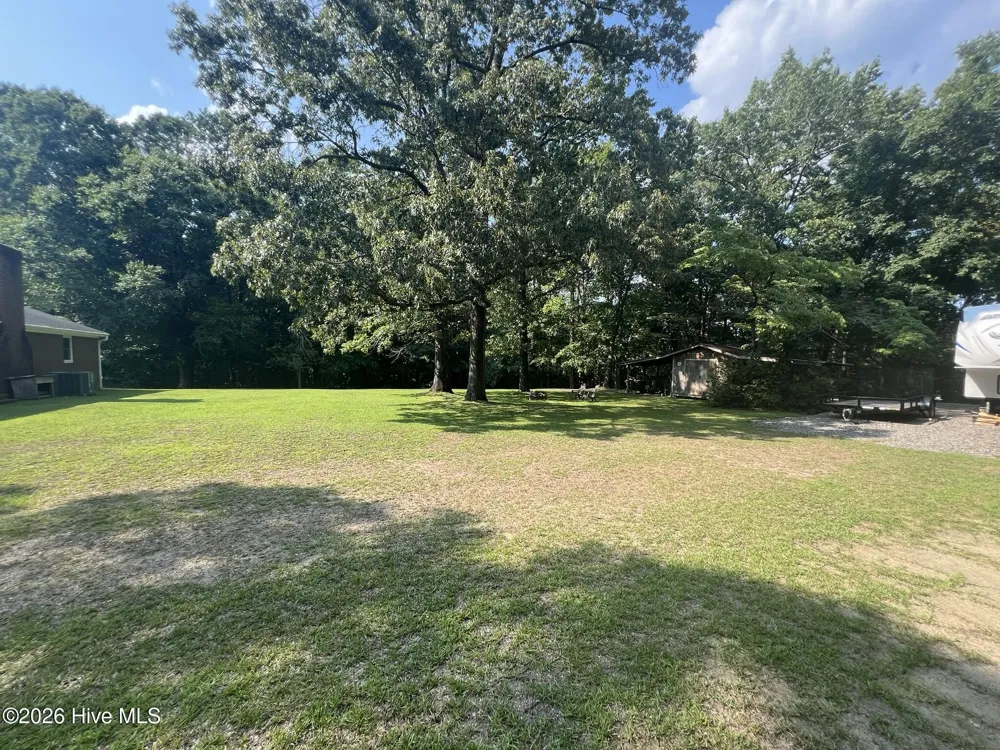 197 Hillcrest Drive Elizabethtown, NC 28337