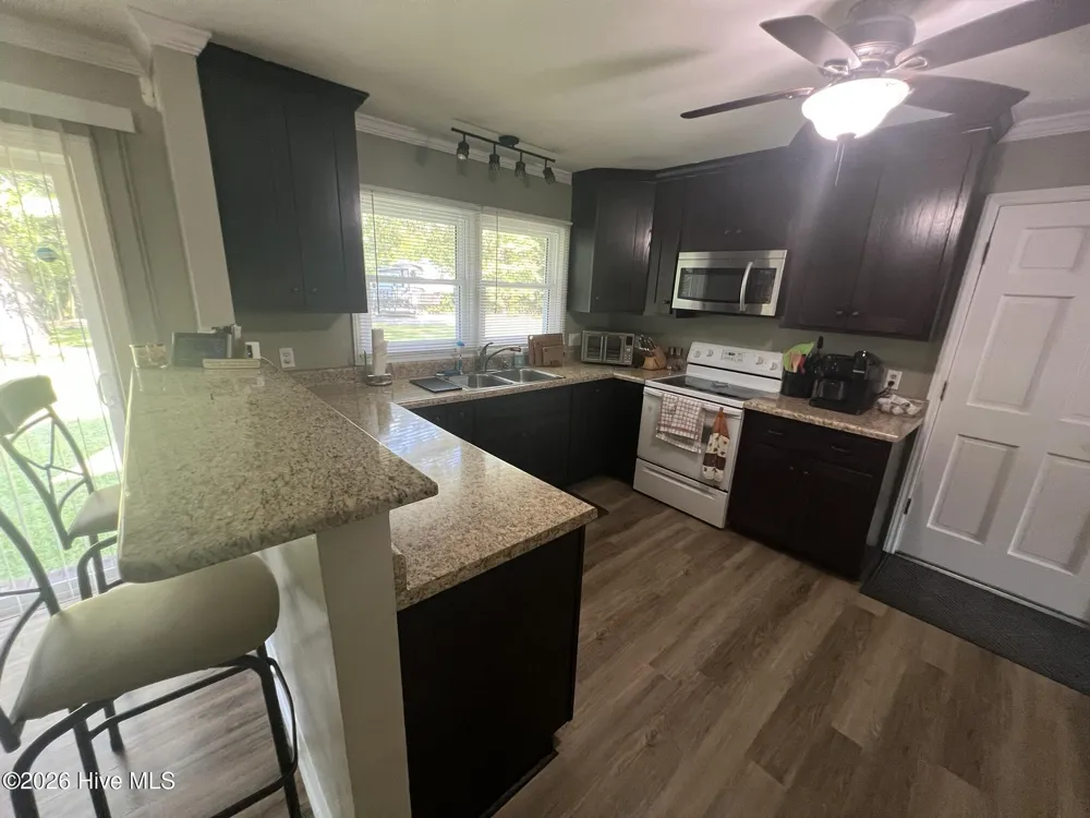 197 Hillcrest Drive Elizabethtown, NC 28337