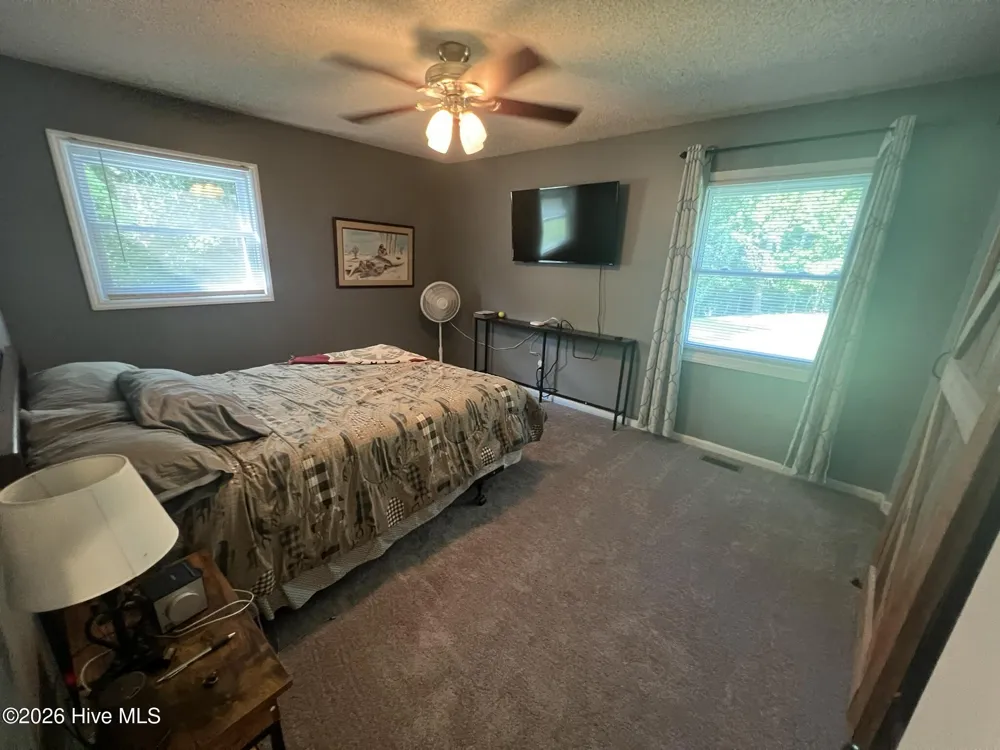 197 Hillcrest Drive Elizabethtown, NC 28337