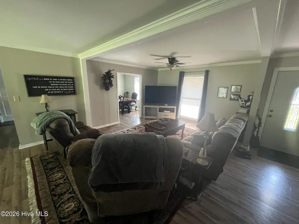 197 Hillcrest Drive Elizabethtown, NC 28337