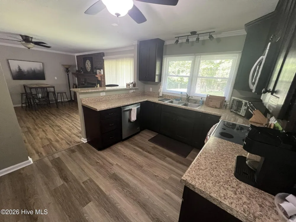 197 Hillcrest Drive Elizabethtown, NC 28337