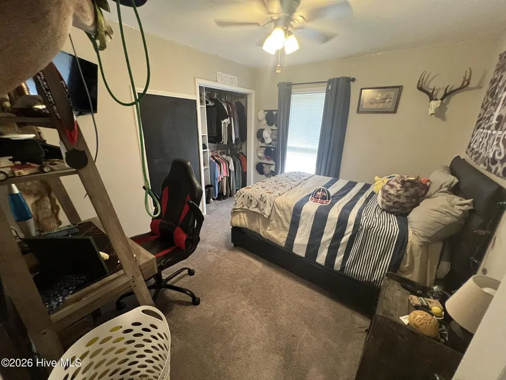 197 Hillcrest Drive Elizabethtown, NC 28337