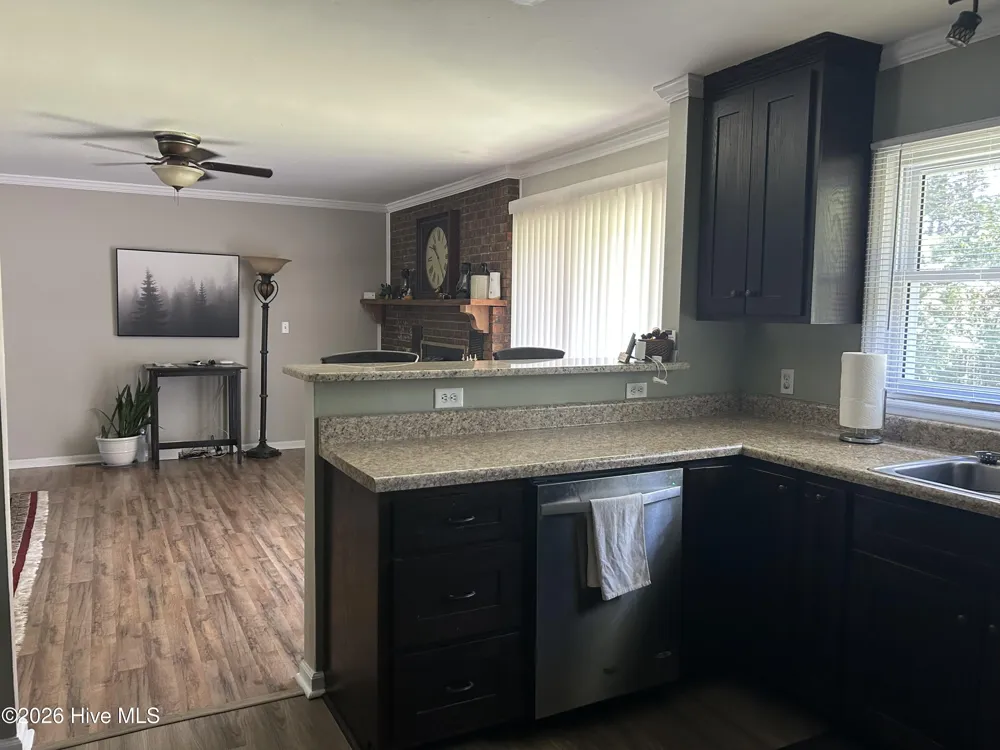 197 Hillcrest Drive Elizabethtown, NC 28337