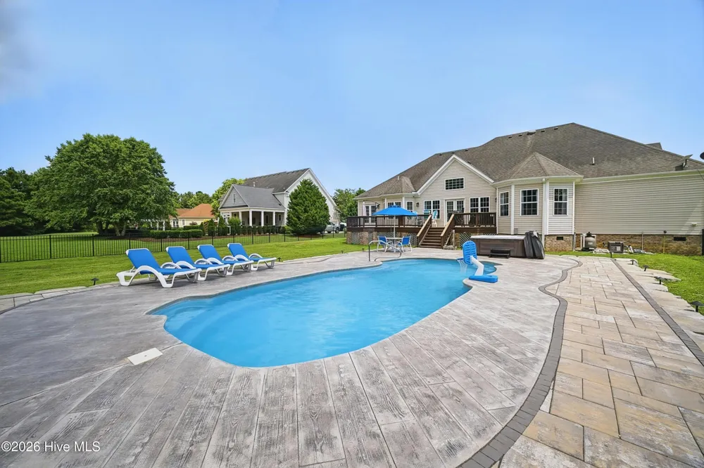 106 Gregg Court Moyock, NC 27958