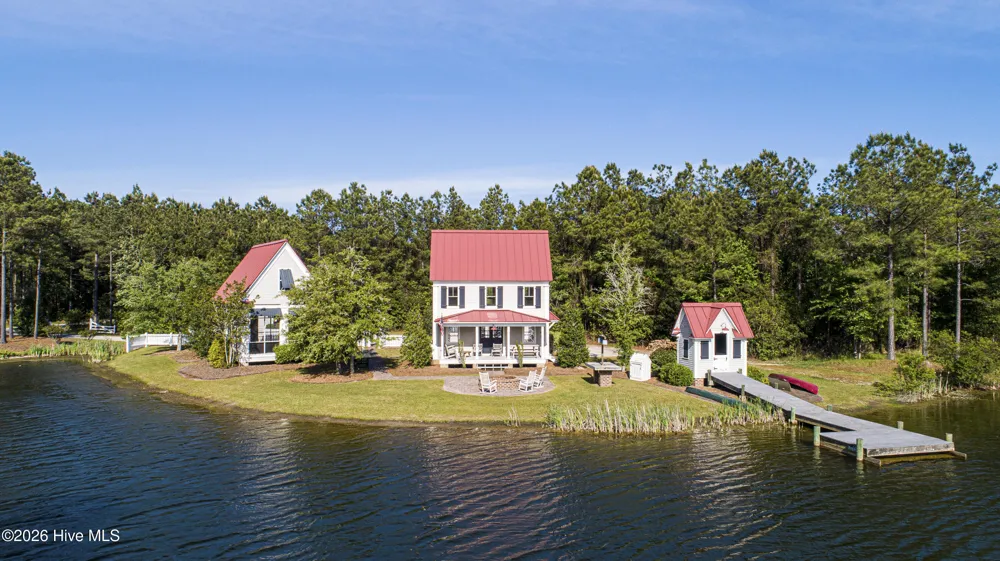 363 Ballast Point Oriental, NC 28571