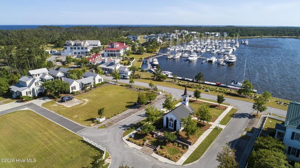 363 Ballast Point Oriental, NC 28571