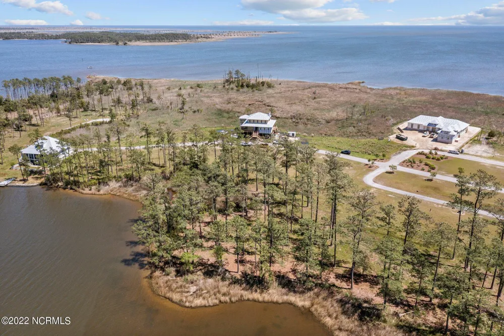363 Ballast Point Oriental, NC 28571