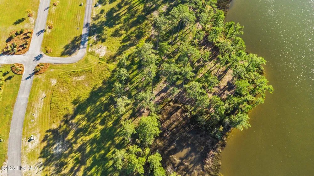 363 Ballast Point Oriental, NC 28571