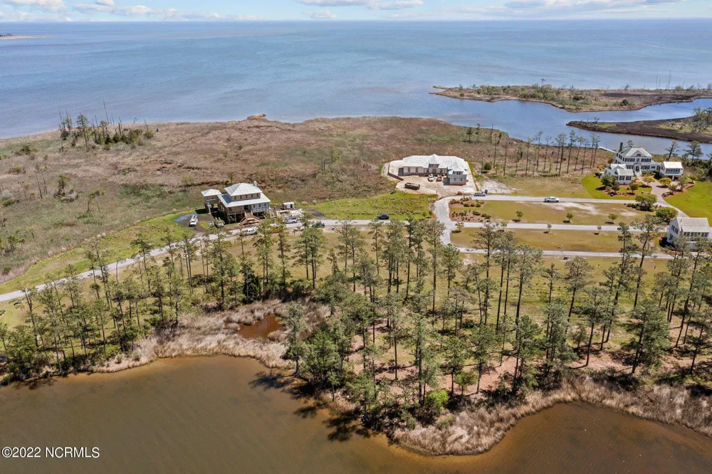 363 Ballast Point Oriental, NC 28571