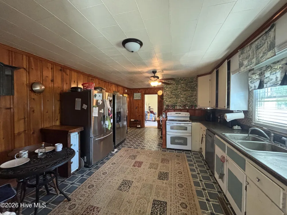 4086 Collins Drive Lumberton, NC 28358