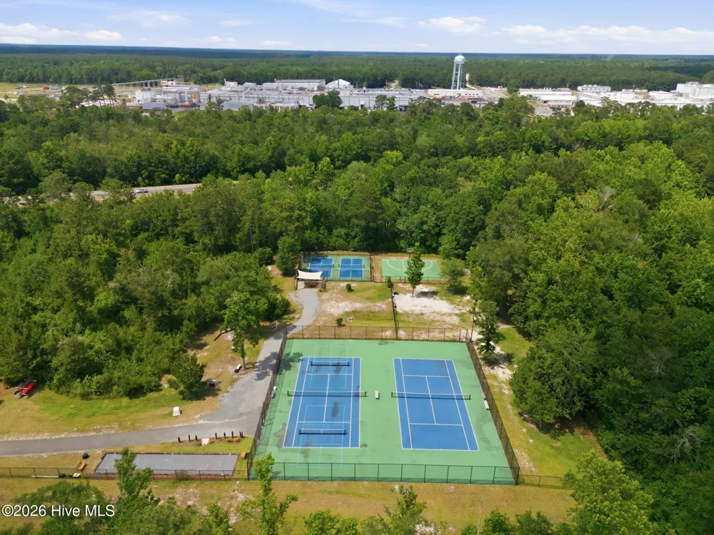 665 Jenoa Drive Castle Hayne, NC 28429