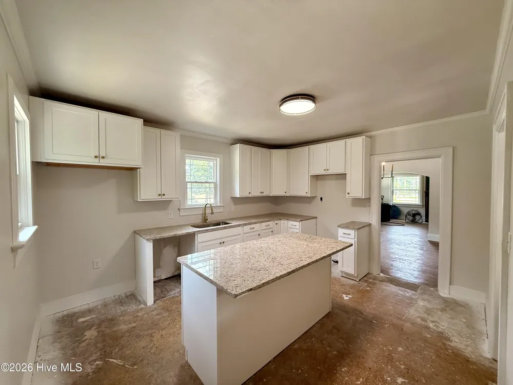 301 W Harper Street Snow Hill, NC 28580