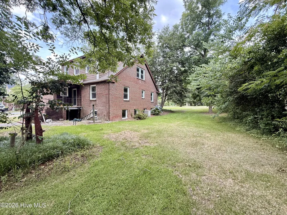 301 W Harper Street Snow Hill, NC 28580