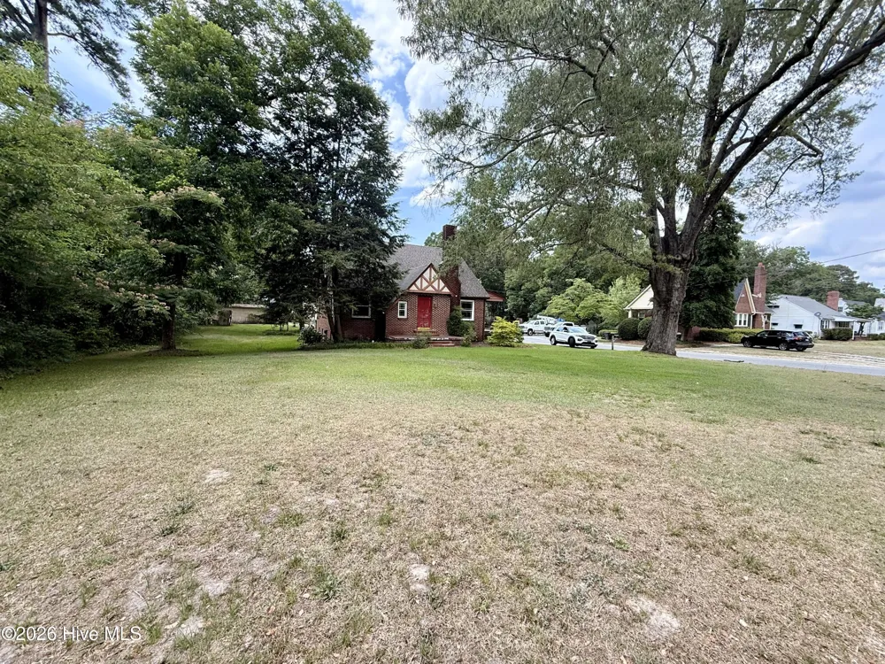 301 W Harper Street Snow Hill, NC 28580