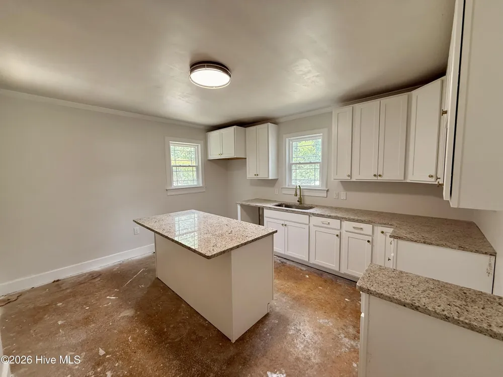 301 W Harper Street Snow Hill, NC 28580