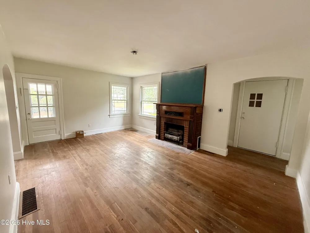 301 W Harper Street Snow Hill, NC 28580