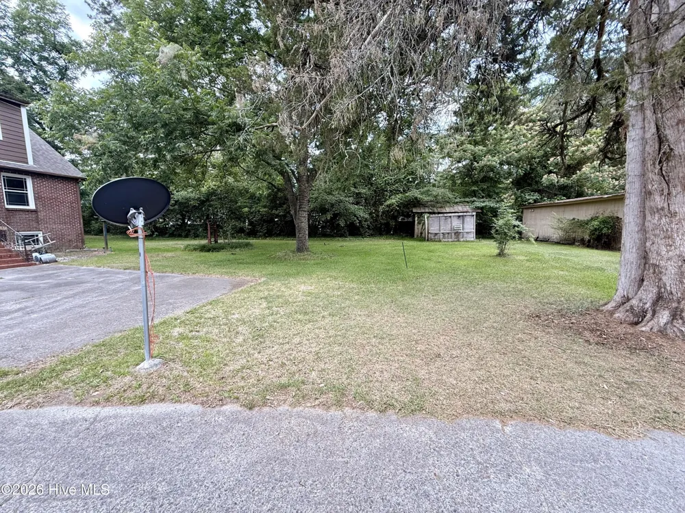 301 W Harper Street Snow Hill, NC 28580