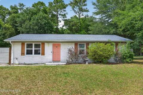 18 Hampton Drive