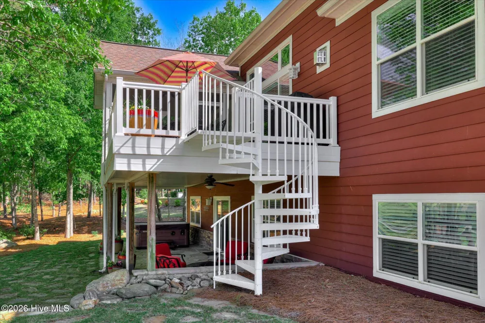 127 Laurens Drive Mccormick, SC 29835