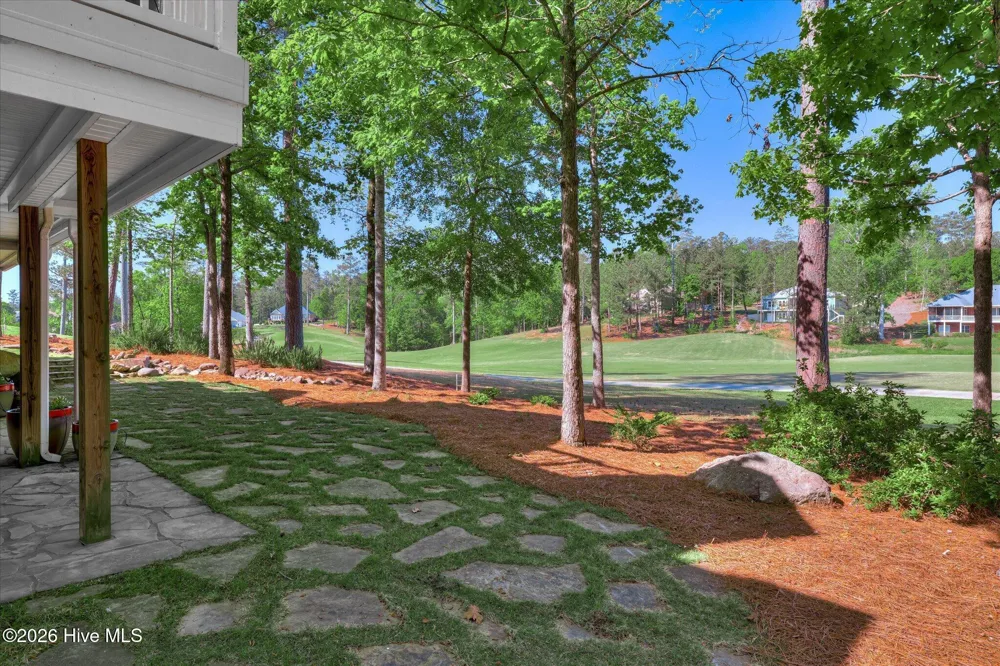 127 Laurens Drive Mccormick, SC 29835
